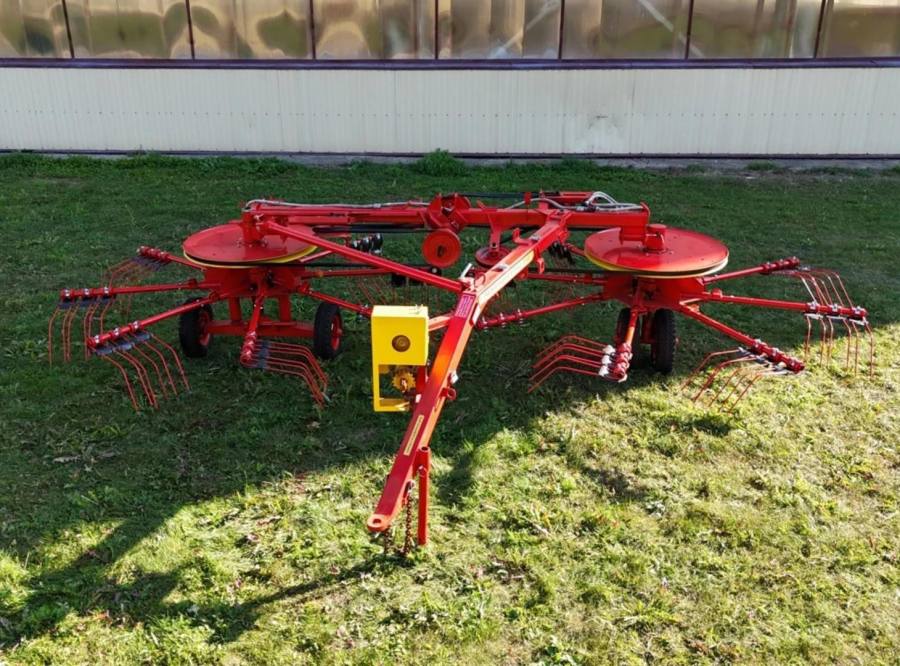 Грабли&ndash;ворошилка роторные ГВР-6Р Sektor