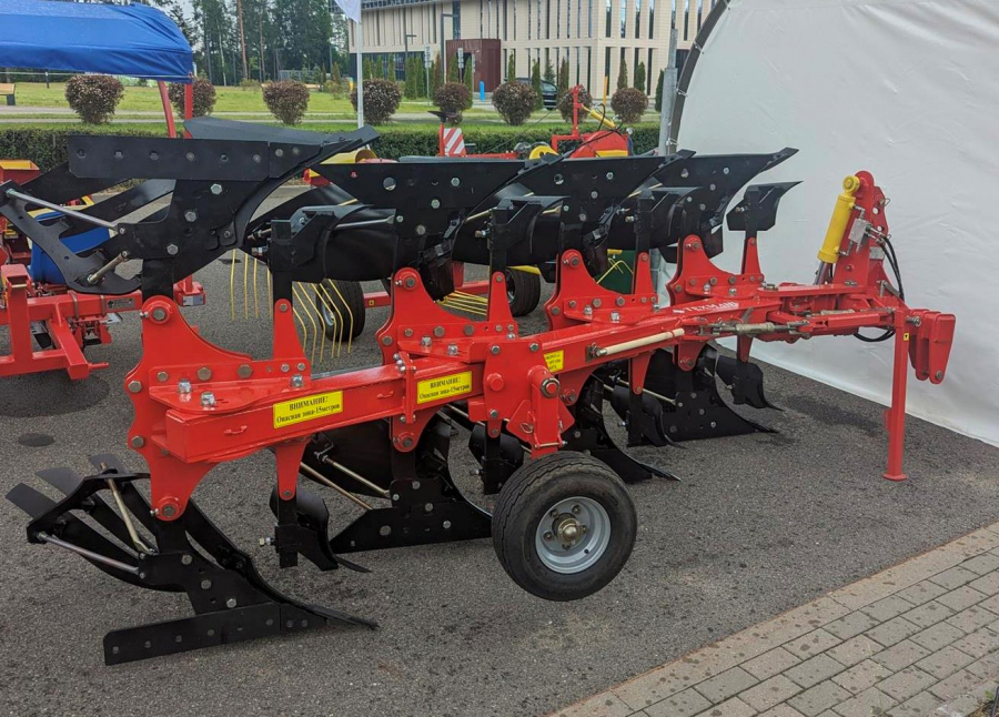 Плуг оборотный навесной ПО-3 (срезной болт, рама 120х120х8)